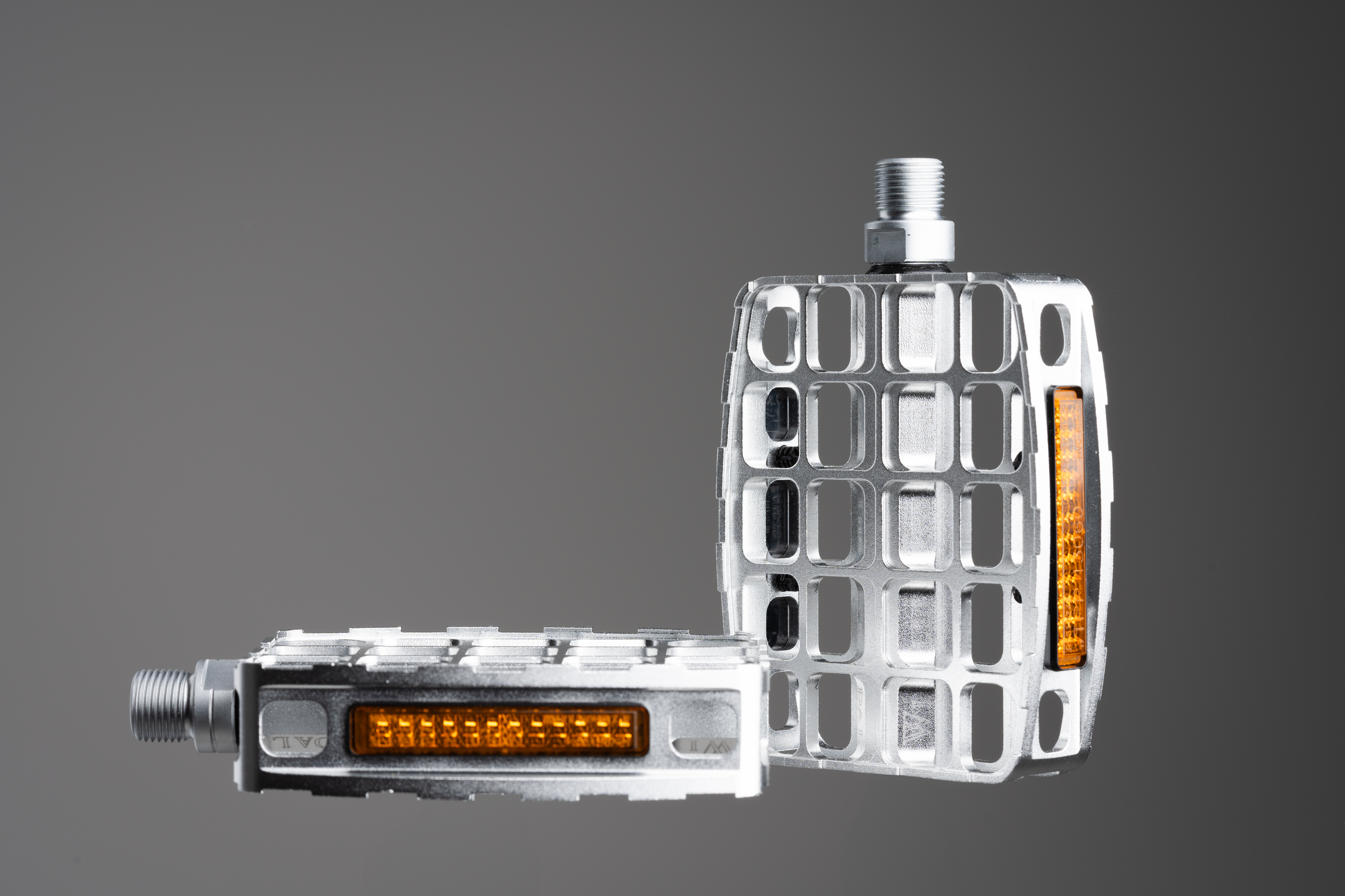 Willi The Pedal Silver